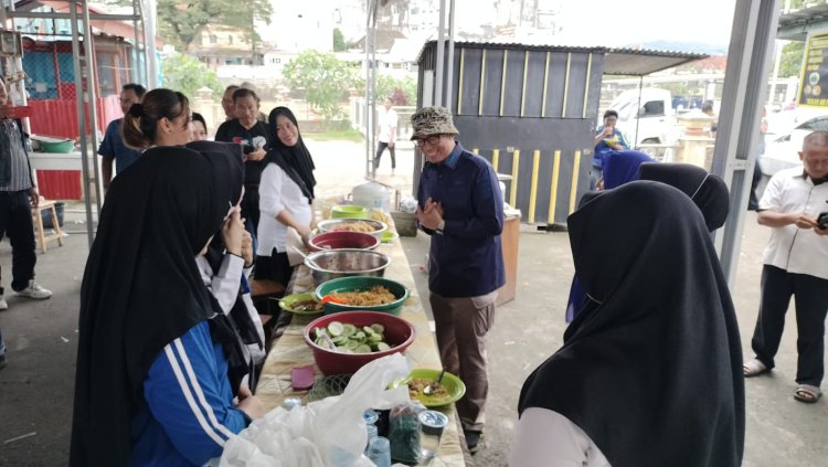 Kunjungan PJ Bupati OKU ke Dapur umum Korban banjir RSUD Ibnu Sutowo Baturaja