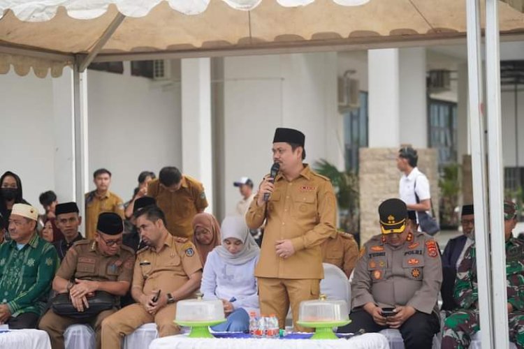 Dilepas Bupati, 165 CJH Asal Kolaka Timur Berangkat Ketanah Suci