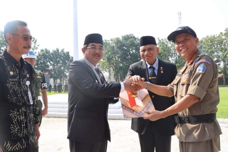 Bangun Aparatur Berintegritas, Bupati Tanjabbar Raih Bintang Astha Brata