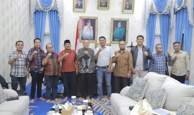 Bupati Tanjabbar Terima Kunjungan Calon Investor Jepang Bahas Potensi Perikanan Udang Mantis