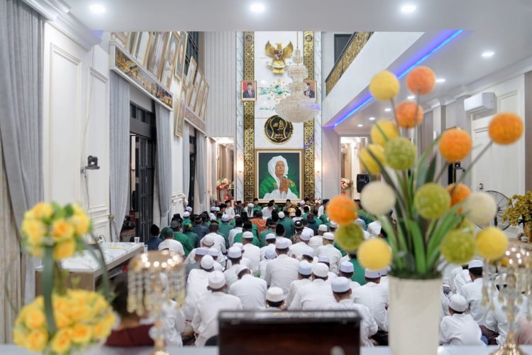 Peringatan Maulid Nabi SAW di Desa Gemuruh Bersama Majelis Ta’lim Darussholawat Taqarrub Ilallah Desa Gemuruh Kec.Tungkal Ulu.