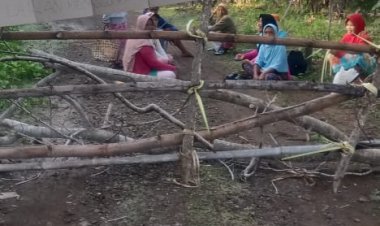 Mosi Tidak Percaya Lagi,Terhadap PT Wiramas Permai,Warga Desa Toiba,Blokir Akses Jalan Desa Ke Perusahan