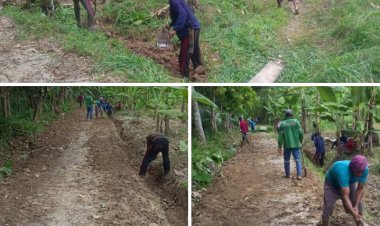 Kepala Desa Sukabumi Kec.Cempaka Kab Oku Timur Gelar Gotong Royong Bersama Warga