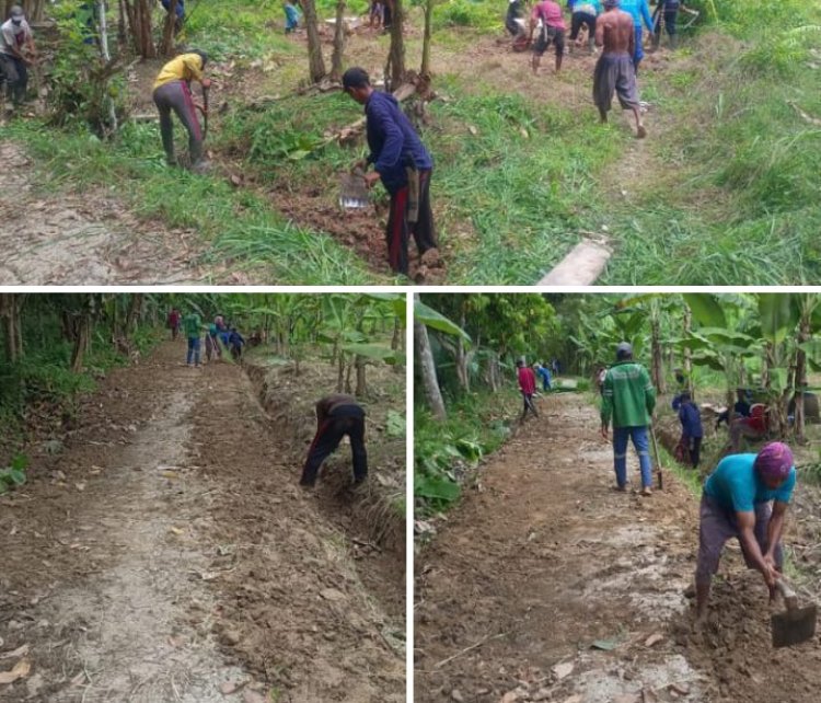 Kepala Desa Sukabumi Kec.Cempaka Kab Oku Timur Gelar Gotong Royong Bersama Warga