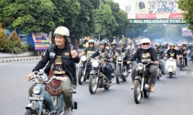 Pawai Kendaraan Mobil dan Motor Antik Ikut Meriahkan Hari Jadi Kota Metro ke-87