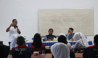 SMK Negeri 1 Pulau Rakyat Gelar Workshop Pelatihan Jurnalistik Ciptakan Anak Didik Menjadi Jurnalis Muda Handal