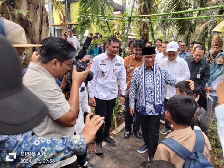 KUNJUNGAN MENTERI DESA PEMBANGUNAN DAERAH TERTINGGAL DAN TRANSMIGRASI