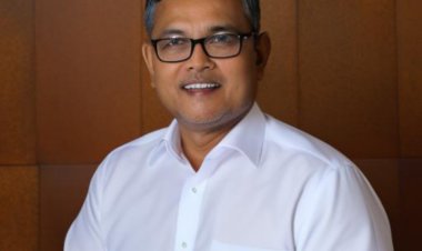 DUALISME IKATAN NOTARIS INDONESIA, PAKAR ADMINISTRASI HUKUM SEBUT DIRJEN AHU SEDANG NGELAWAK !