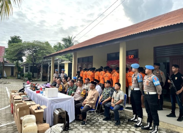 POLRES PESISIR BARAT GELAR RILIS AKHIR TAHUN 2024  CAPAIAIN POSITIF DALAM PENAGANAN KASUS DAN KEAMANAN WILAYAH