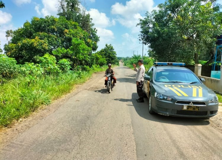 Antisipasi Curanmor, Polsek Gunung Labuhan Gelar Patroli KRYD di Labuhan Jaya 