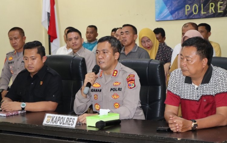 Sepakat Berdamai, Polres Way Kanan Bersama Bapas Kelas II B dan UPT PPA Pemkab Way Kanan Serta Massa Aksi Unras Hentikan Perkara Pencurian Dua ABH di Polsek Way Tuba