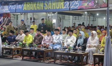 Bupati Tanjung Jabung Barat, Drs. H. Anwar Sadat, M.Ag, Secara Resmi Membuka Festival Arakan Sahur Dalam Rangka Menyambut Ramadan 1446 H Tahun 2025