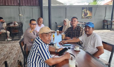 Jalin Silahturrahmi Kapolsek Cot Girek Ngopi Bareng Wartawan