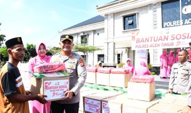 Perayaan Hari Bhayangkara ke-79, Polres Aceh Timur Serahkan Bansos 200 Paket Sembako