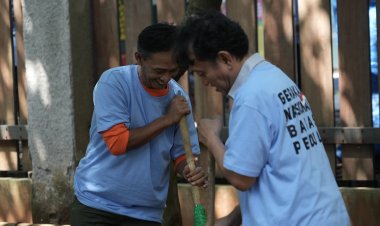 Kementrian Imigrasi dan Pemasyarakatan  Direktorat Jenderal Pemasyarakatan   Siaran PersRibuan Klien BAPAS Serentak Lakukan Aksi Sosial, Wujud Kesiapan Implementasi Pidana Alte