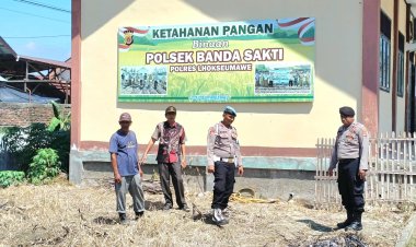 Dukung Ketahanan Pangan, Polsek Banda Sakti Bersama Kelompok Tani Bersihkan Lahan Tanam Jagung