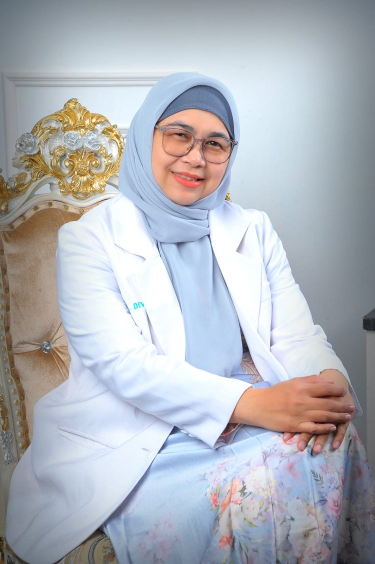 Profil dr. Devi Apriyani Maulinda: Pengalaman Medis di Dunia Industri dan Pendidikan