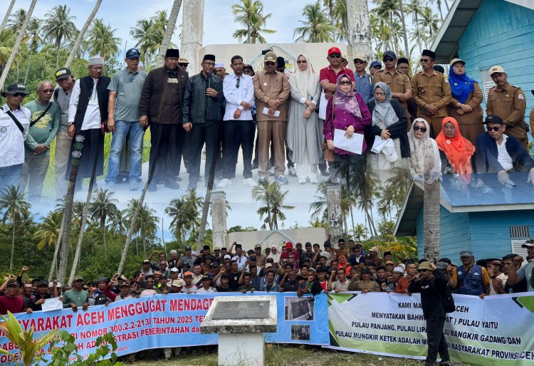 Warga, Akademisi, Nelayan, dan LSM Gelar Deklarasi 4 Pulau Singkil Milik Aceh, Haji Uma Wakili Forbes DPR/DPD RI Sampaikan Pidato Perjuangan