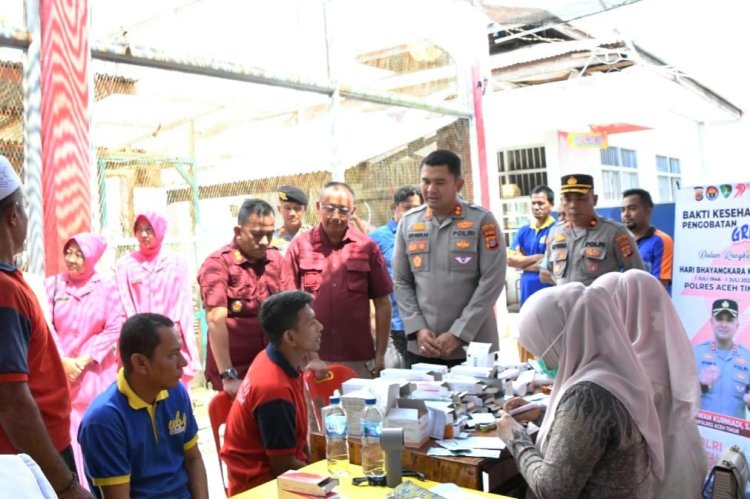 Di Hari Bhayangkara ke-79, Ratusan Warga Binaan Lapas Kelas IIB Idi Peroleh Pengobatan Gratis dari Polres Aceh Timur