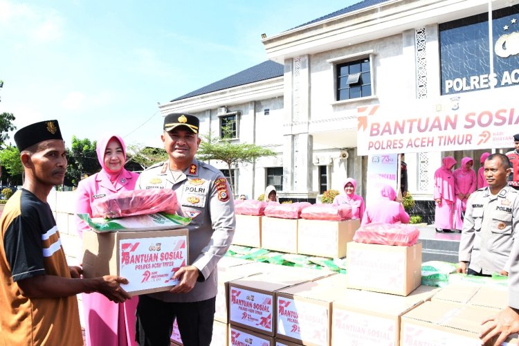 Perayaan Hari Bhayangkara ke-79, Polres Aceh Timur Serahkan Bansos 200 Paket Sembako