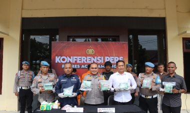 Polres Aceh Tamiang Gelar Konferensi Pers Ungkap Kasus 6,2 Kg Sabu