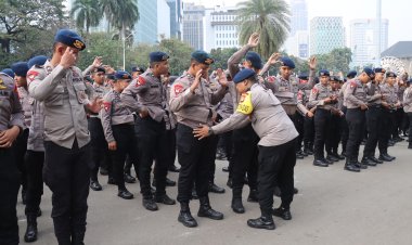 Polisi Siagakan 1.489 Personel, Amankan Aksi BEM SI di Silang Selatan Monas