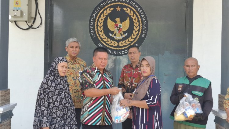 Rutan Kelas IIB Baturaja Salurkan Bantuan Sosial Dukung Program Akselerasi Menteri Imigrasi dan Pemasyarakatan