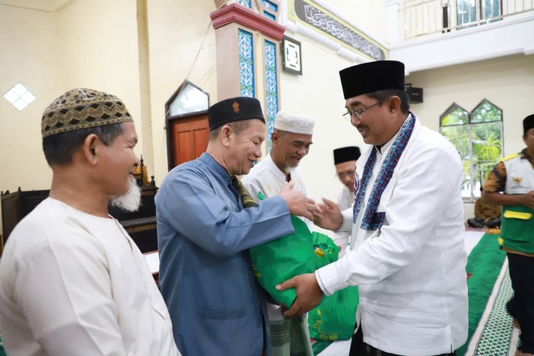 Peringati HUT Kabupaten, Pemkab Tanjab Barat Gelar Operasi Katarak Gratis di RSUD Daud Arif