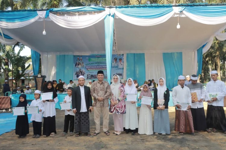 Wabup Katamso Hadiri Haul dan Haflah Akhirussanah, Teken Pembangunan Ruang Kelas Baru Ponpes Al-Husna