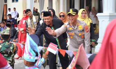 Ribuan Peserta Karnaval Semarakkan HUT RI ke-80 di Aceh Tengah, Kapolres dan Forkopimda Turun Menyapa