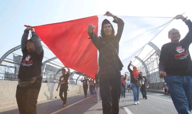 Retrospeksi 80 tahun Indonesia Merdeka Melawan Intoleransi Dengan Toleransi Kirab Merah Putih dan Pancasila