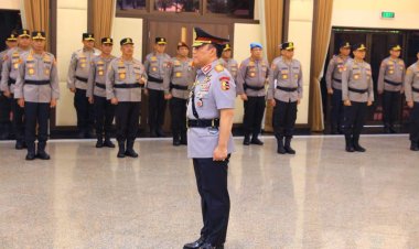 Kapolri Resmi Lantik Komjen Dedi Prasetyo Jadi Wakapolri