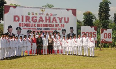 Hut RI Ke 80 ,Pemdes Cileuksa Ramaikan Dengan Pawai Dongdang