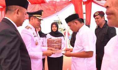 HUT RI ke-80, Wakil Bupati Aceh Timur Serahkan Remisi 319 Warga Binaan Lapas Idi