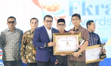 Kapolda Aceh Terima Penghargaan pada Malam Penganugerahan Serambi Ekraf 2025