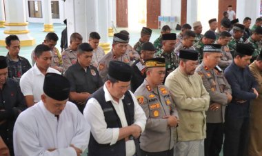 Kapolres dan Forkopimda Aceh Tengah Gelar Sholat Zuhur dan Doa Bersama, Wujudkan Kebersamaan untuk Negeri