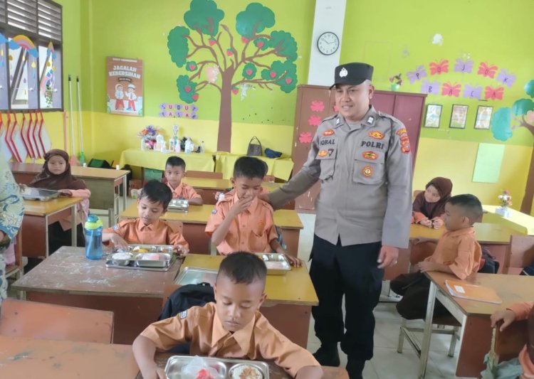 Polsek Muara Dua Amankan Jalannya Program Makan Bergizi Gratis untuk Ribuan Penerima