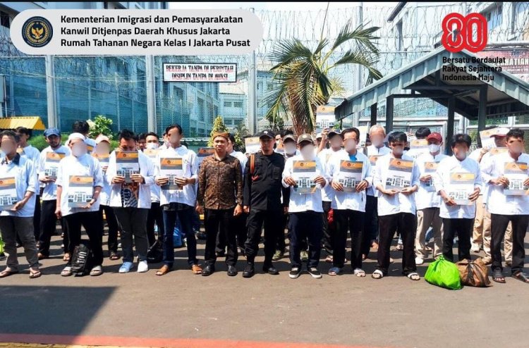 Rutan Kelas I Jakarta Pusat Berikan Remisi kepada Ratusan Warga Binaan dalam Rangka HUT ke-80 RI