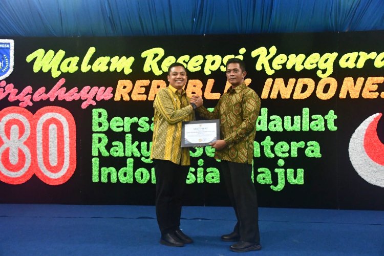 Ungkap 25 Kg Kokain, Kapolres Langsa Terima Penghargaan dari Wali Kota