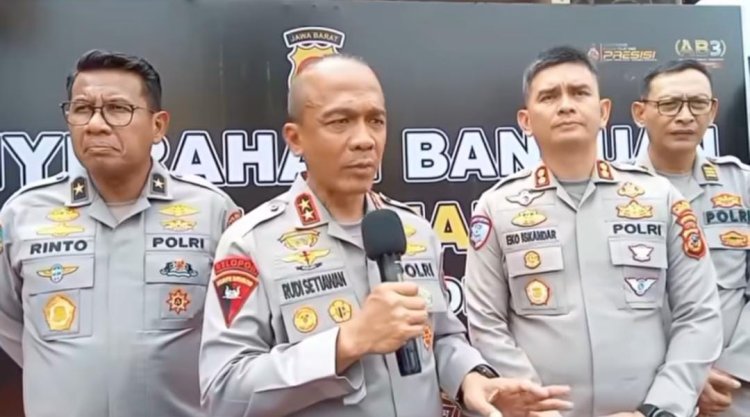 Kunjungan Kerja Kapolda Jabar ke Polres Cirebon Kota : Sinergi untuk Keamanan dan Kesejahteraan Masyarakatunjungan Kerja Kapolda Jabar ke Polres Cirebon Kota : Sinergi untuk Keamanan dan Kesejahteraan Masyarakat