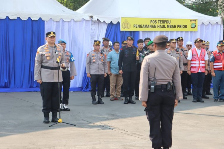 POLRI Bersama TNI dan Stakeholder, Amankan Haul Mbah Priok