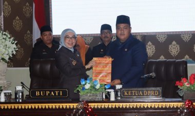 Dalam sambutannya, Bupati Way Kanan Ayu Asalasiyah mengucapkan rasa syukurnya, sehingga bisa menghadiri Rapat Paripurna DPRD setempat. 