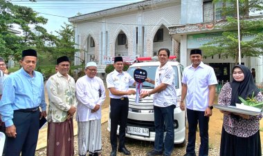 Wabup Aceh Timur T. Zainal Abidin Terima Ambulans Bantuan PT PNM Melalui BAZNAS RI