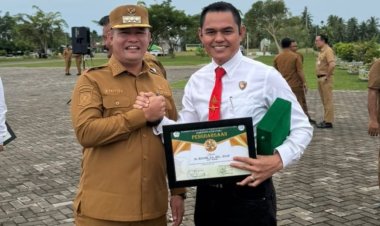 Kasat Reskrim Polres Aceh Utara Dr. Boestani, SH, MH, MSM Dapat Penghargaan dari Bupati 