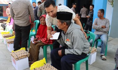 Polres Aceh Tengah Tebar Senyum Kebahagiaan, Warga Paya Dedep Terima Sembako dan Tali Asih