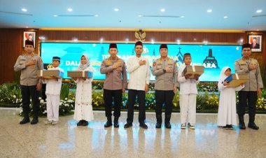 Ceramah di Mabes Polri, UAS Tekankan Pentingnya Toleransi Beragama