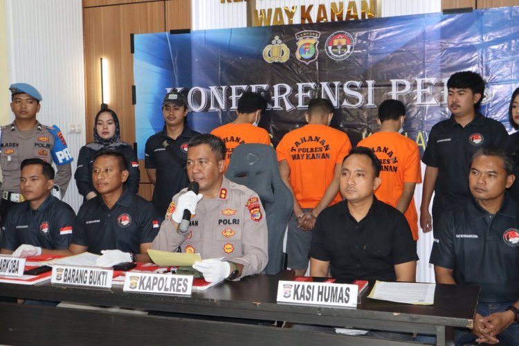 Konferensi Pers Satnarkoba Polres Way Kanan Gagalkan Peredaran Narkotika Jenis Sabu di Km 6 Blambangan Umpu dan Baradatu