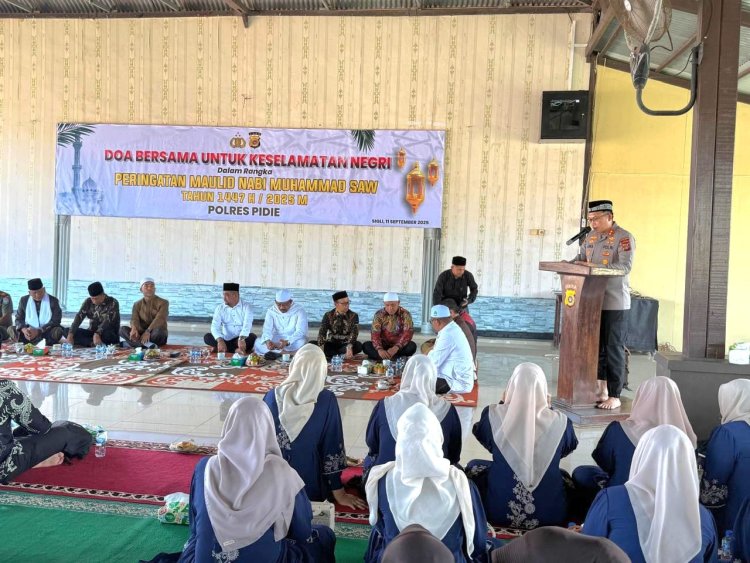 Polres Pidie Gelar Doa Bersama Pada Peringati Maulid Nabi Muhammad SAW 1447 H, Kapolres Ajak Teladani Nilai Perjuangan dan Kasih Sayang Rasulullah