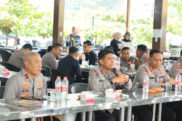 Kapolda Aceh Ajak Pengusaha Warung Kopi Ikut Jaga Kamtibmas dan Sediakan Fasilitas Salat