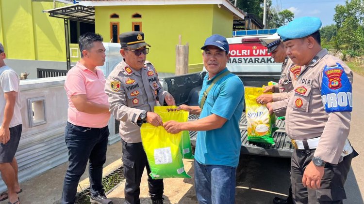 Dengan Humanis, Polsek Blambangan Umpu Sukseskan Gerakan Pangan Murah Untuk Masyarakat